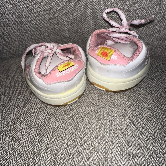 Build A Bear Clothing Accessories SKECHERS Sneakers Tennis Pink HEART Charm BABW - Picture 4 of 9
